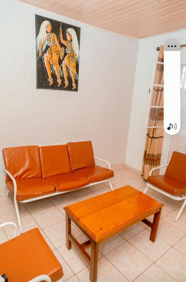 Auberge La Caverne Кигали Екстериор снимка